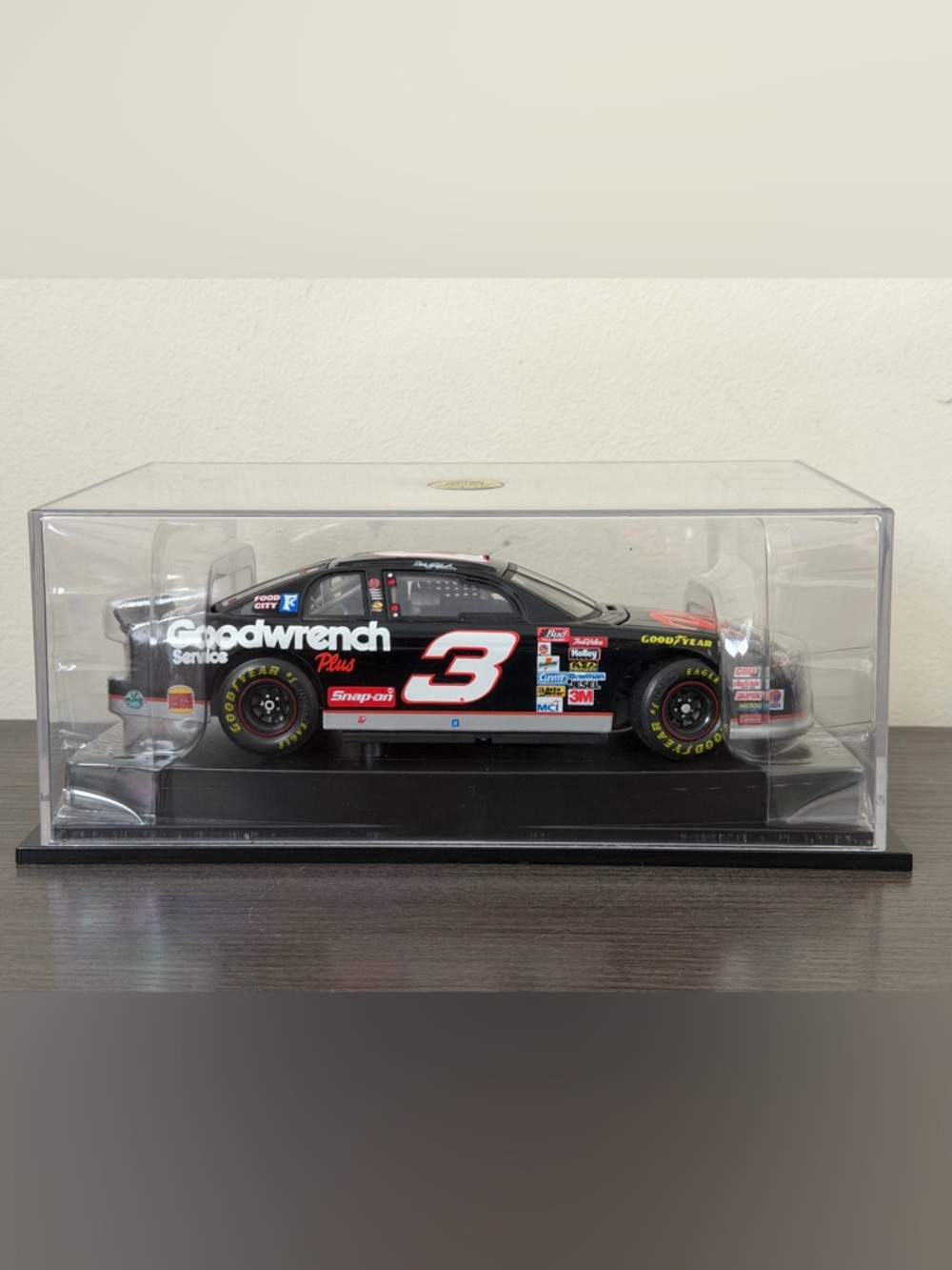Dale Earnhardt 1/24 Diecast Car Revell 1998 Chevrolet Monte Carlo Daytona